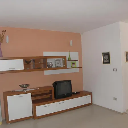 Apartment Ivana *